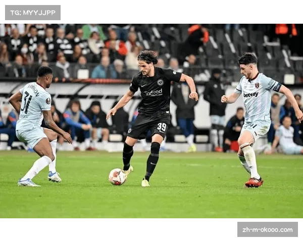 霍芬海姆同期战绩并列第二 攻防两端展现均衡实力 霍芬海姆同期战绩并列第二 攻防两端展现均衡实力